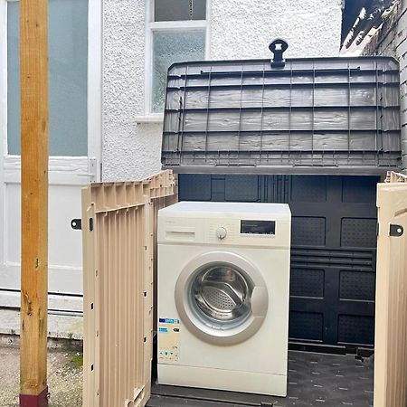 La Estrella Apartment Beckenham Luaran gambar