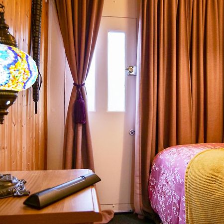 La Estrella Apartment Beckenham Luaran gambar